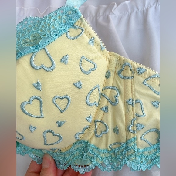 Japanese Peach John heart shape embroidery bra JP-D70 yellow and pink - Picture 4 of 7